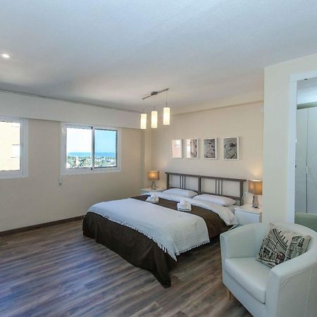 Apartment Malvarrosa Beach Cavite 瓦伦西亚 外观 照片