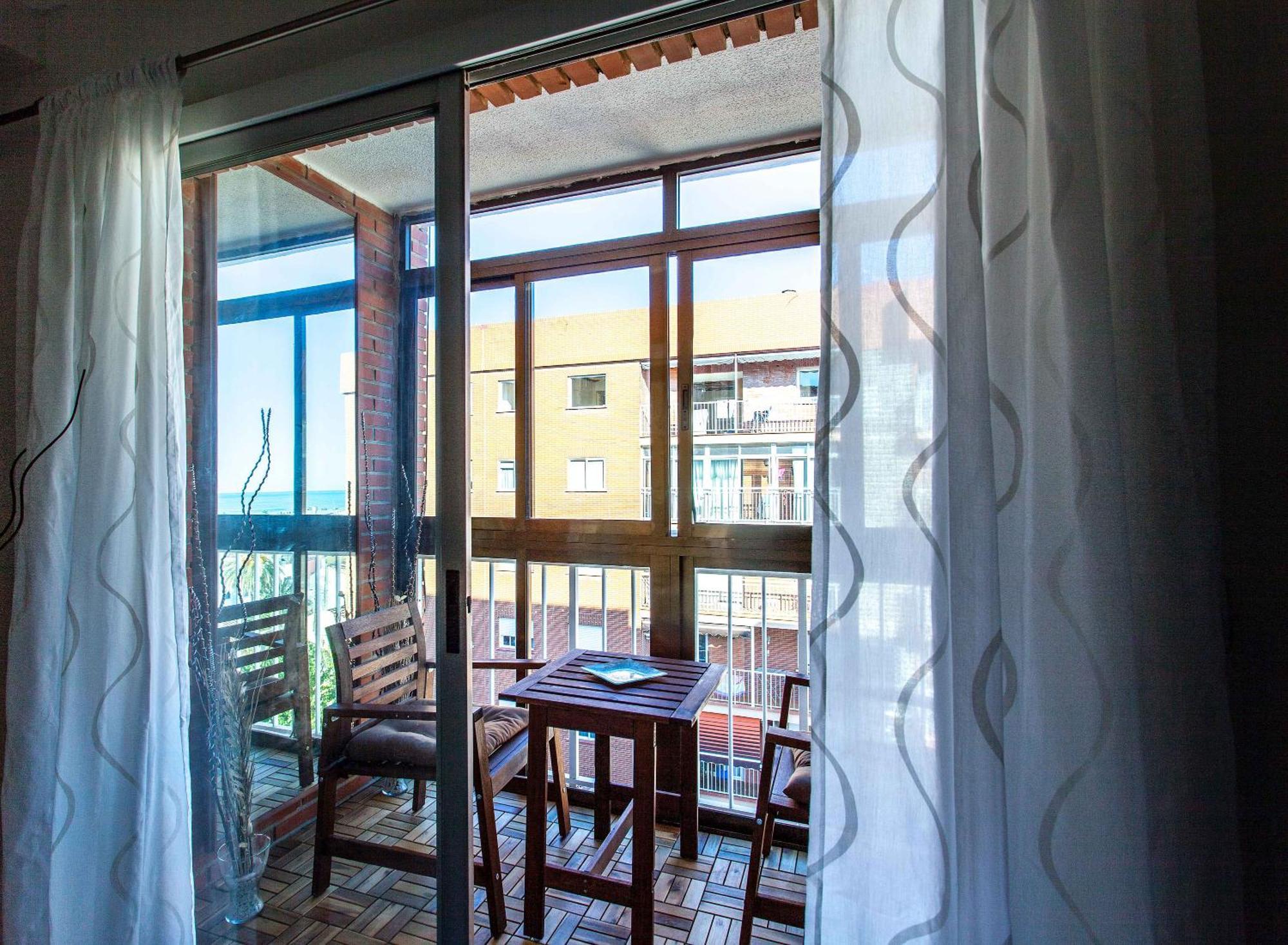 Apartment Malvarrosa Beach Cavite 瓦伦西亚 外观 照片